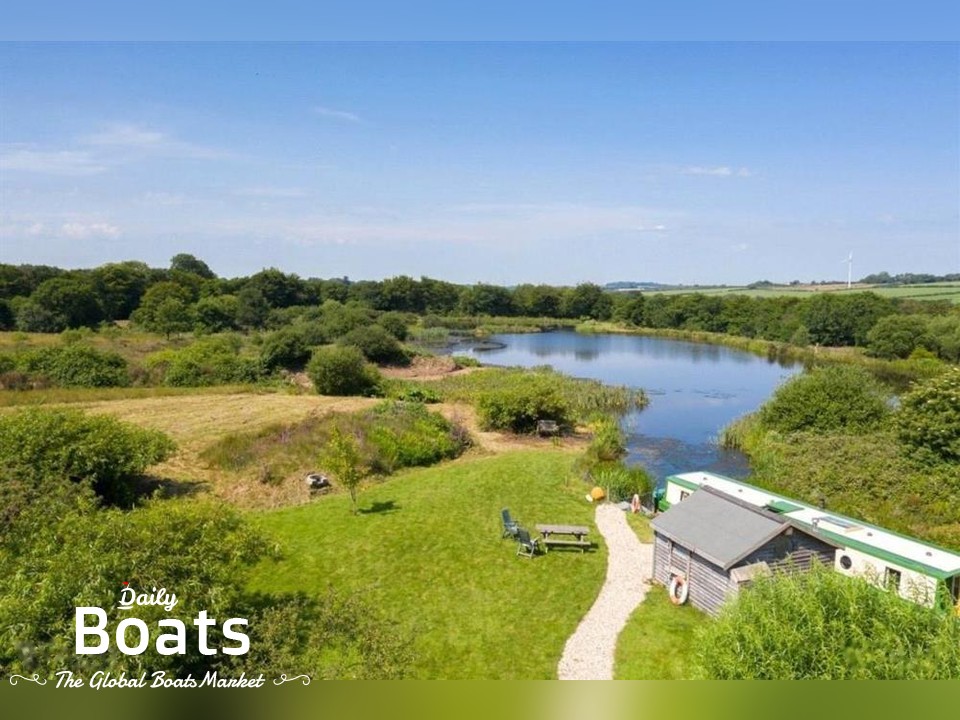 2006 Holsworthy Widebeam And Property for sale. View price, photos and