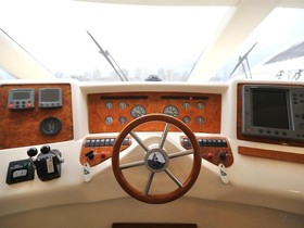 2000 Azimut Yachts 58