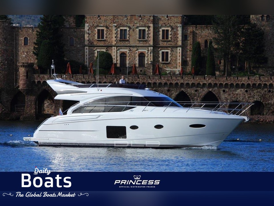 2015 Princess 52