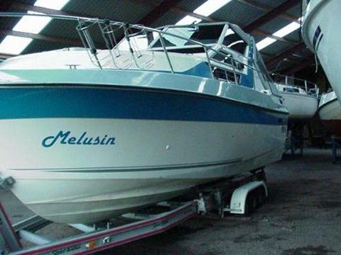 Cruisers Yachts 267