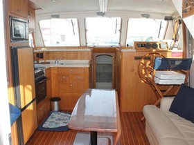 2003 Mainship 390 Trawler