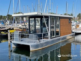 2022 Havenlodge Houseboat eladó