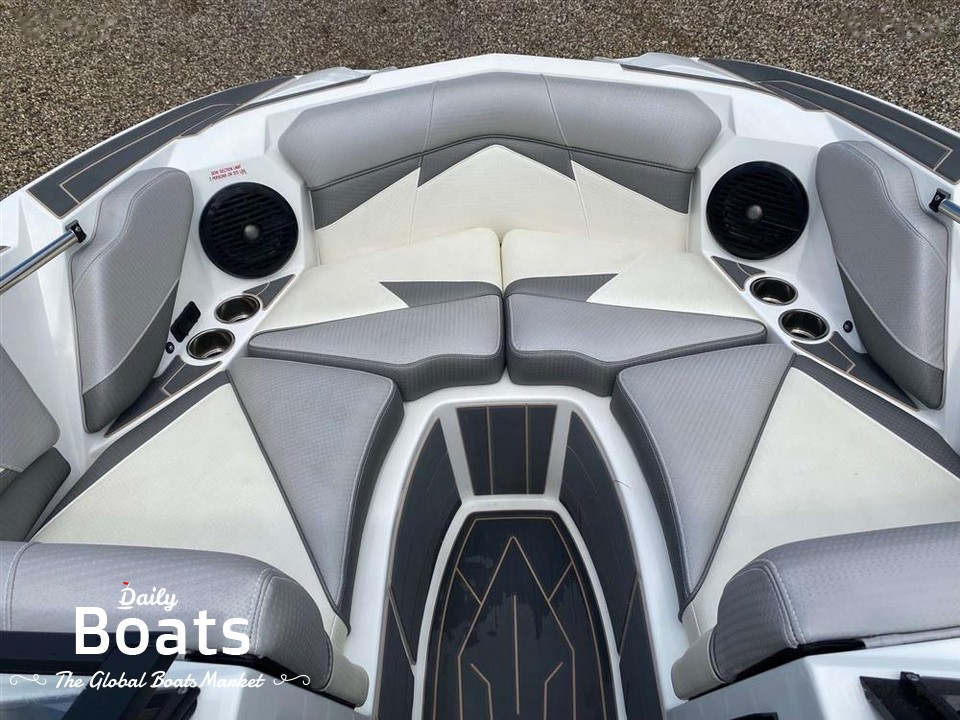 2021 Centurion Boats 23 Salt Water Series for sale. View price, photos