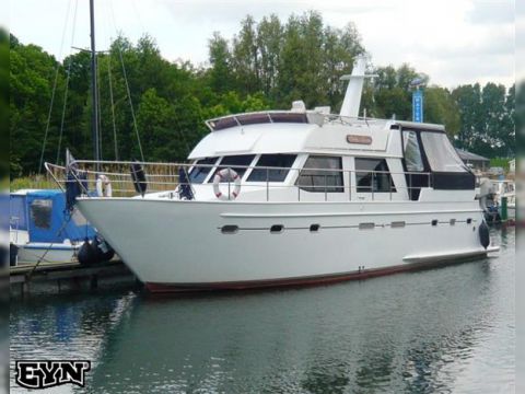 Condor 150 Flybridge