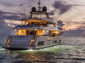 2017 Ferretti Yachts Custom Line 37 Navetta