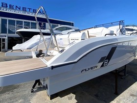 Kupiti 2023 Beneteau Boats Flyer 800 Spacedeck