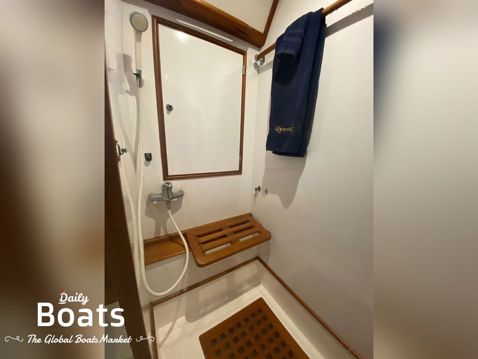 1999 QUEEN LONG MARINE Hylas 54 for sale. View price, photos and Buy 1999 QUEEN LONG MARINE