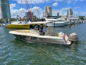 2018 Chris-Craft Boats 300 Catalina for sale