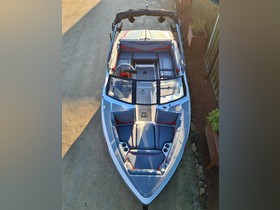 2021 Axis Boats T22 in vendita