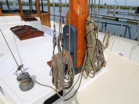 2004 Sailboat Kotter til salgs