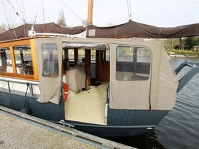 2004 Sailboat Kotter til salgs