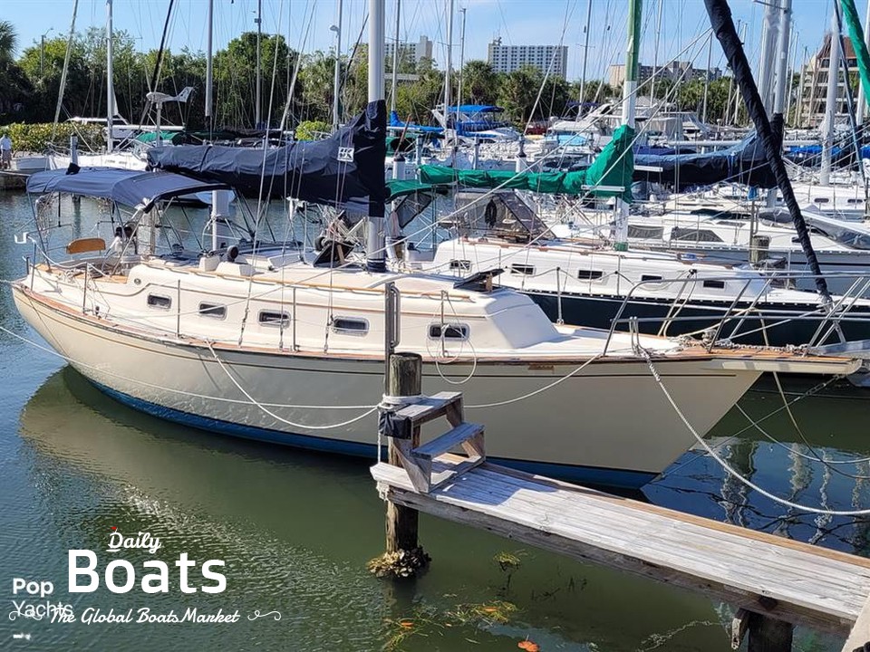 1991 Island Packet Yachts 320 for sale. View price, photos and Buy 1991