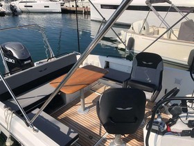 Buy 2020 Beneteau Boats Flyer 800 Sundeck
