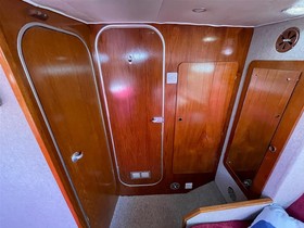 1983 Birchwood Boats 31 Commodore