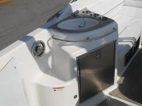 2009 Larson 274 Cabrio for sale