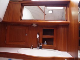 2007 Sirius Yachts 38 Deck Saloon eladó