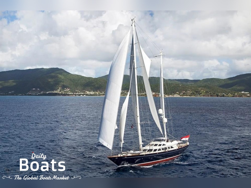 2001 Perini Navi