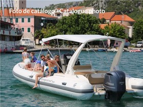 Kupiti 2020 Capelli Boats Tempest 800