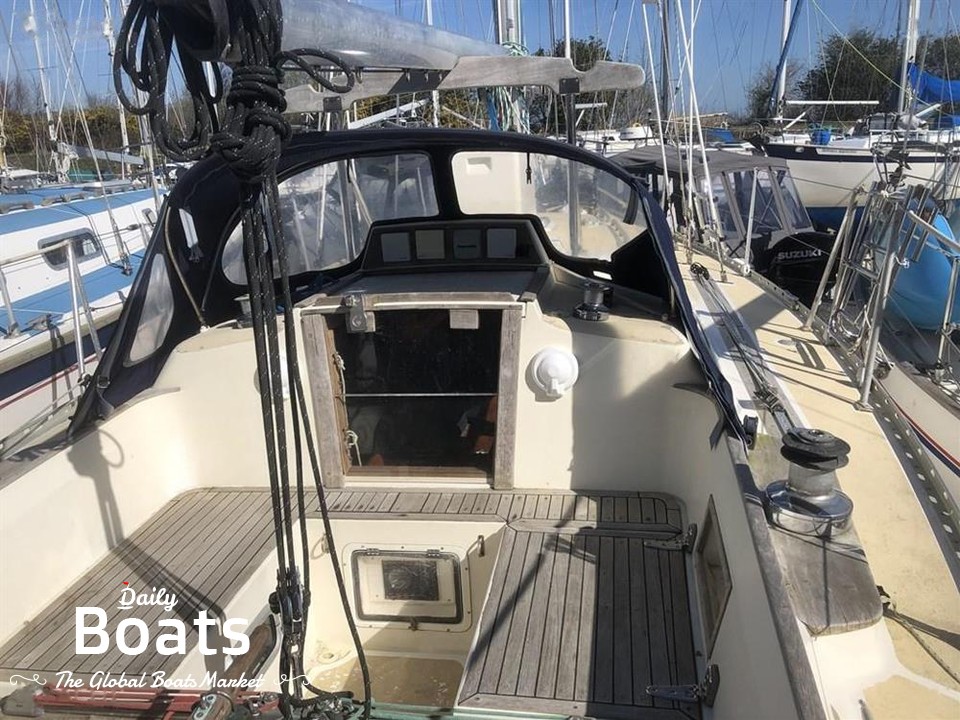 1988 Rustler 36 for sale. View price, photos and Buy 1988 Rustler 36 ...