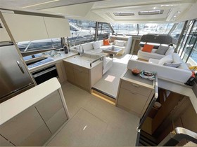 2021 Prestige Yachts 590 in vendita
