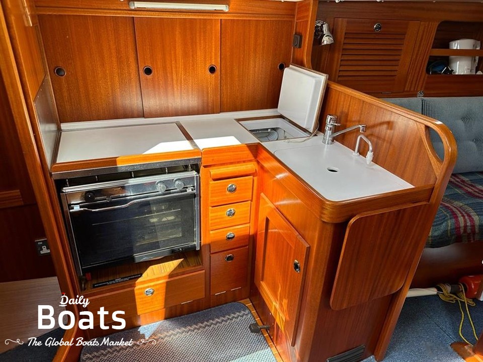 1999 Hallberg Rassy 31 for sale. View price, photos and Buy 1999