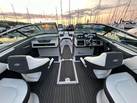 Купити 2018 Regal Boats 2300 Bowrider