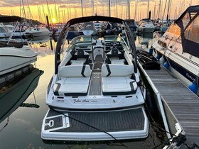 Kjøpe 2018 Regal Boats 2300 Bowrider
