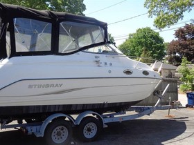 2005 Stingray Boats 240 Cs