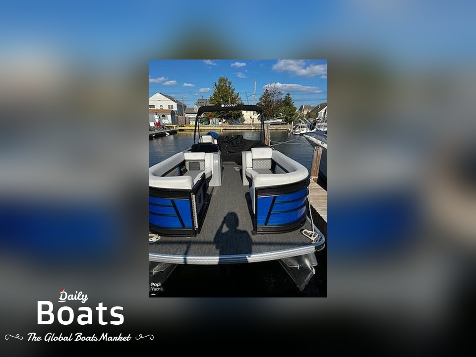 2021 Godfrey Pontoon Boats Aqua Patio 275 Cbe for sale. View price