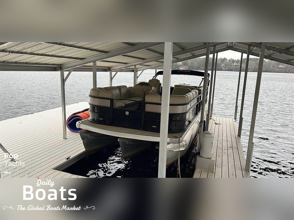 2019 Godfrey Pontoon Boats Sweetwater for sale. View price, photos and