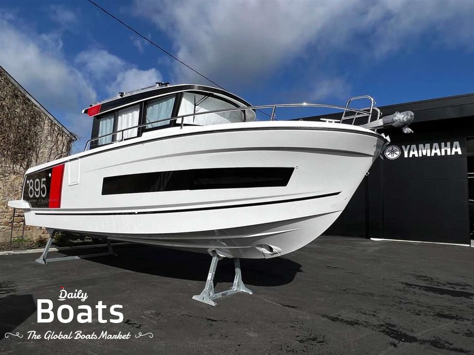 2023 Jeanneau Merry Fisher 895
