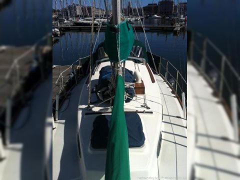 Buy 1976 Cape Dory 40