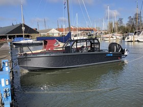 2021 XO Boats Dfndr 8