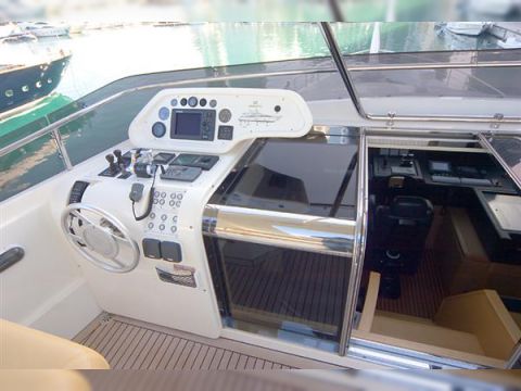 Kupić 2009 Custom Line 97