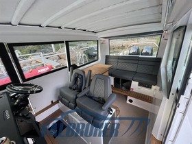 2018 Axopar 37 Sport Cabin