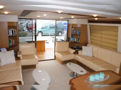 Buy 2005 Ferretti 731