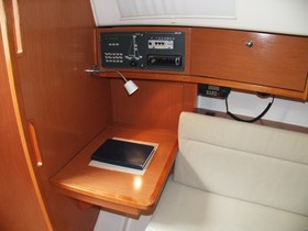 2011 Bavaria Cruiser 32