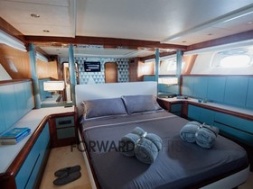 Buy 1998 Versilcraft Falcon 82S