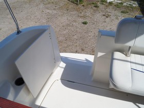 2005 Bayliner 275