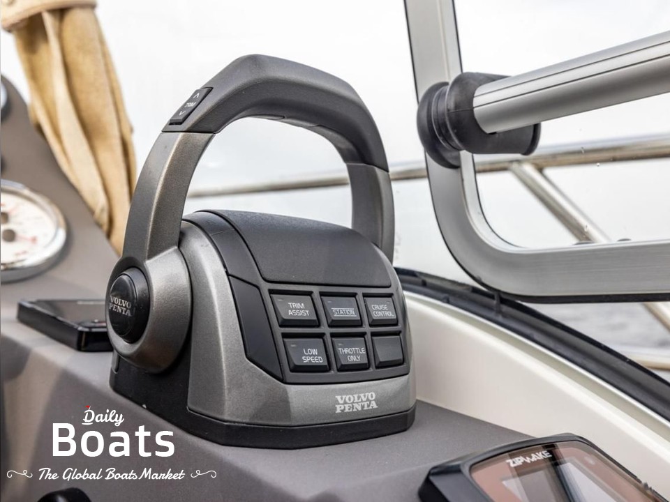 2021 Marex 320 Aft Cabin Cruiser for sale. View price, photos and Buy