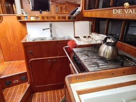 1987 Oyster 53 Deck Saloon