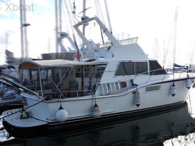 Hatteras Yachts 46
