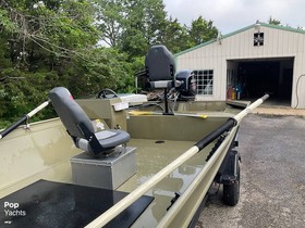 2018 Lowe Boats Roughneck 2070