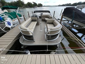 2022 Sun Tracker Party-Barge 18 Dlx на продаж