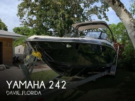 Yamaha 242