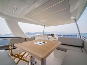 2022 Prestige Yachts 590 eladó