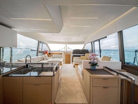 Vegyél 2022 Prestige Yachts 590