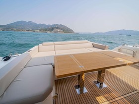 2022 Prestige Yachts 590 eladó