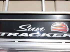 2018 Sun Tracker Party Barge 22Dlx