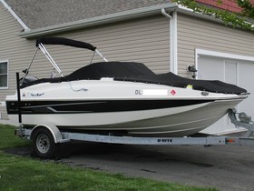 2015 Bayliner 190 Deckboat